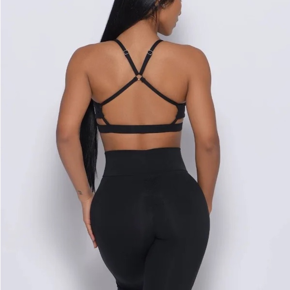 Bombshell sportswear crossback bra! Brand new!!! Copy! 🖤🤍🖤